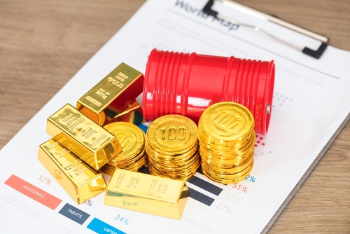 There is evidence that the last leg of the rally in Gold may have been a stop hunt, given the odd timing for an incursion into new all-time highs alongside evidence of new shorts being added by proprietary traders, family offices and macro funds while Gold ranged near the highs, TDS Senior Commodity Strategist Daniel Ghali notes.