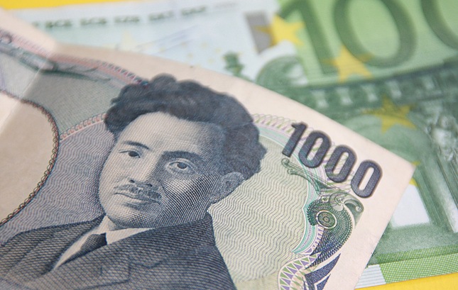 El EUR/JPY cotiza en territorio positivo por cuarto día consecutivo alrededor de 160,35 durante la sesión europea del jueves.