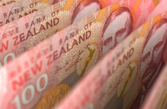 Cặp NZD/USD giao dịch với mức tăng nhẹ quanh mức 0,5790 trong phiên giao dịch đầu giờ sáng thứ Năm tại châu Á. Rủi ro thương mại của Trump tiếp tục làm suy yếu đồng Đô la New Zealand (NZD) đại diện cho Trung Quốc. Các nhà giao dịch đang chờ đợi việc công bố Chỉ số giá sản xuất (PPI) tháng 11 của Hoa Kỳ để có động lực mới, dự kiến ​​vào cuối ngày thứ Năm.