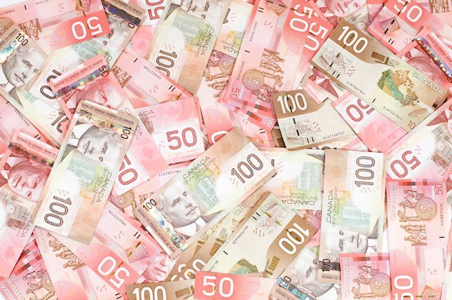 El USD/CAD extiende sus ganancias por segunda sesión consecutiva, alcanzando un nuevo máximo de varios años de 1.4239 durante las horas de negociación asiáticas del viernes, el nivel más alto desde abril de 2020.