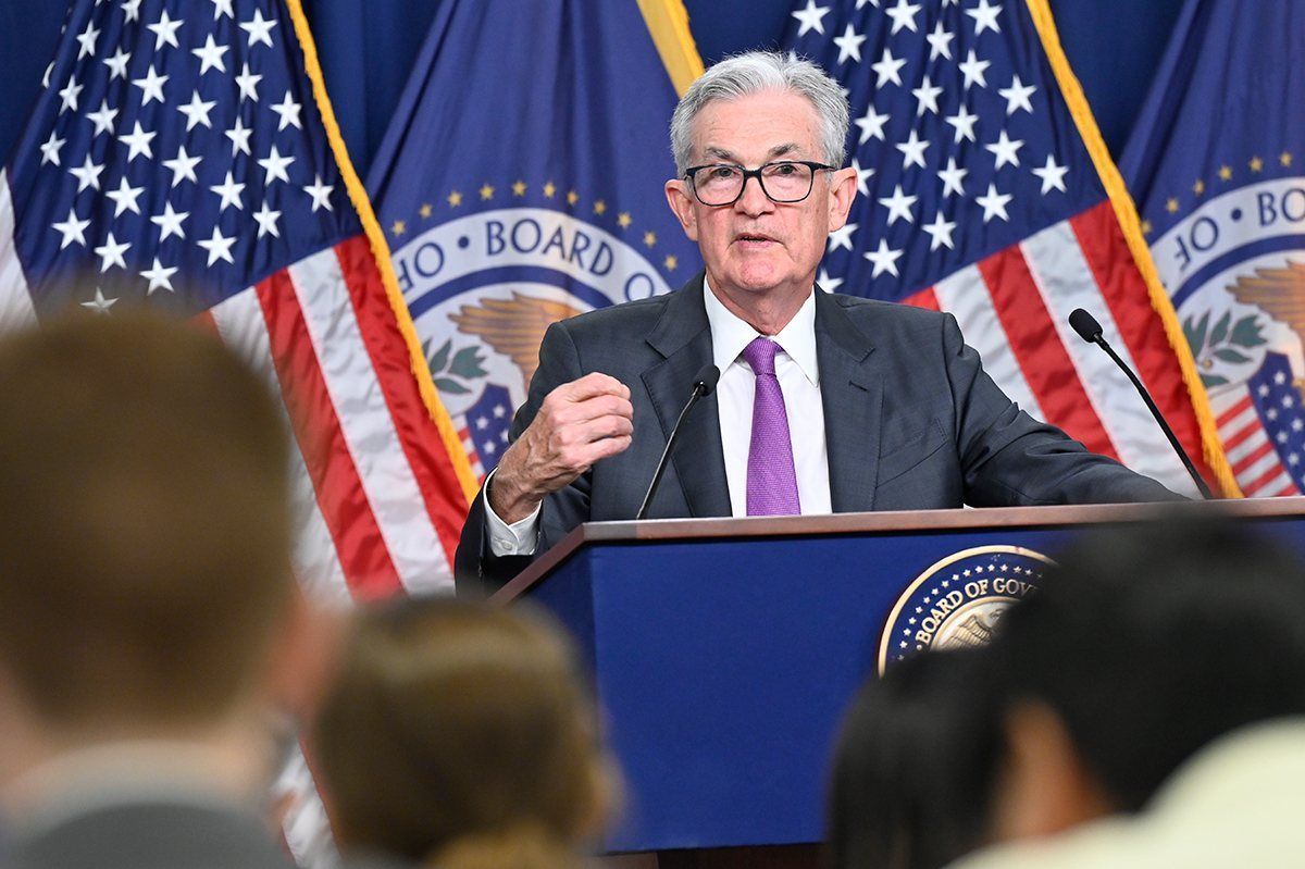 Đây Là Lý Do Khiến Chỉ Số S&P 500 Giảm 3% Sau Quyết Định Cắt Giảm Lãi Suất Của Fed