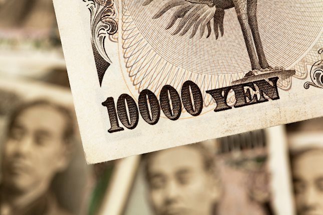 El Yen se recupera de mínimos de cinco meses el viernes, respaldado por un Dólar estadounidense algo más débil y cifras de inflación altas en Japón.