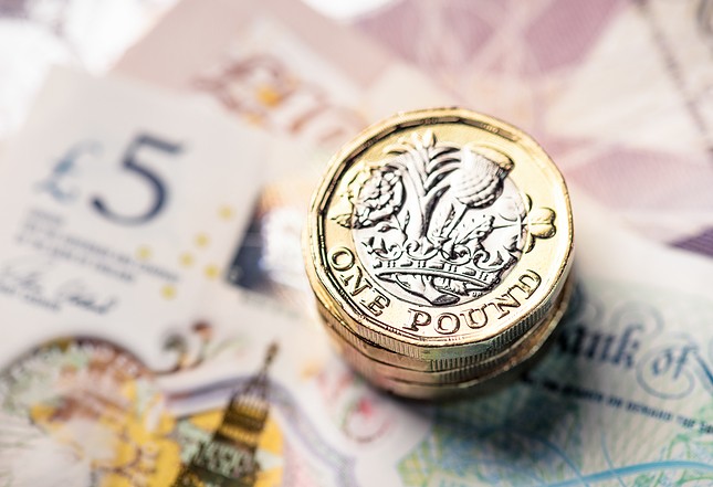Cặp GBP/USD đã chứng kiến mức tăng khiêm tốn lên 1,2550, khi khối lượng giao dịch thấp đặc trưng cho thị trường trong tuần này do kỳ nghỉ Giáng sinh sắp tới.