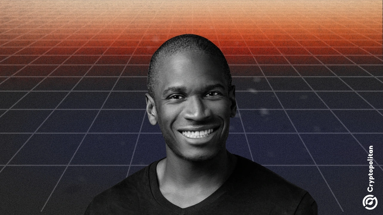 Arthur Hayes revelou que a política de aperto quantitativo do Fed continua em 60 mil milhões de dólares por mês, o que reduz o seu balanço. Ele prevê que o mercado atingirá o pico em meados e finais de Março, o que equivale a uma remoção de liquidez no valor de 180 mil milhões de dólares devido ao aperto quantitativo de Janeiro a Março.