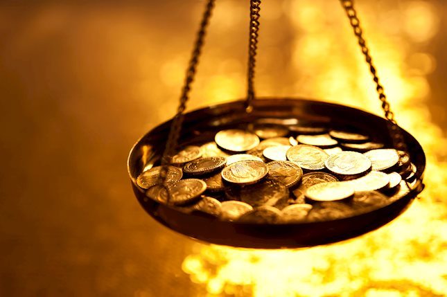 Giá vàng (XAU/USD) giảm trong phiên giao dịch châu Á vào thứ Năm và rời xa mức đỉnh bốn tuần, quanh khu vực 2.670$ đã chạm vào ngày hôm trước.