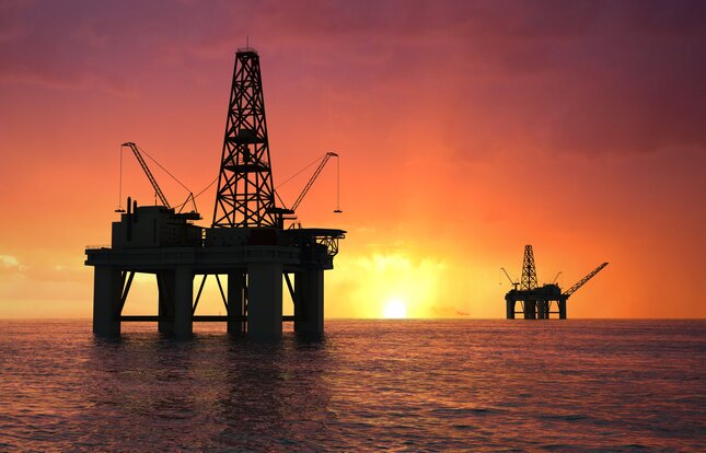 Giá dầu West Texas Intermediate (WTI) kéo dài đà tăng trong phiên thứ ba liên tiếp, dao động quanh mức 77,00$ mỗi thùng, gần mức 77,46$—mức chưa từng thấy kể từ ngày 8 tháng 10—trong giờ giao dịch châu Á vào thứ Hai.
