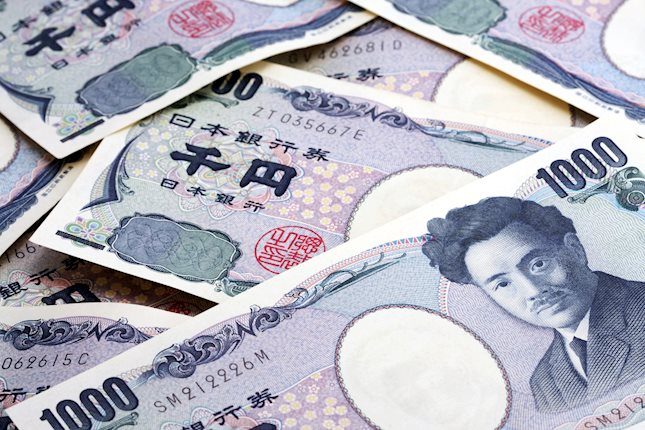 Đồng Yên Nhật (JPY) tăng cao hơn so với đồng đô la Mỹ trong ngày thứ ba liên tiếp vào thứ Hai và rời xa mức thấp nhất trong nhiều tháng chạm vào tuần trước.