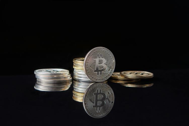 Bitcoin has jumped more than 170% from its launch‑month price around $45,000 to about $123,000 earlier this month. Related Reading: Crypto’s Golden Rule Just Got Broken, According To Analyst Based on reports from Citi, the bank has laid out three scenarios for where the price might land by year‑end ...