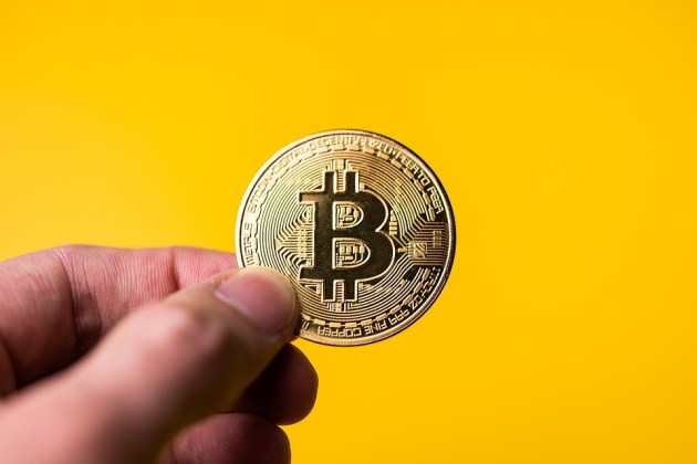 Renowned financial educator and author of Rich Dad Poor Dad, Robert Kiyosaki, has issued a strong warning about the state of the US economy. He believes America is dangerously close to repeating the economic devastation of the 1929 crash, raising concerns for anyone whose retirement funds are heavil...