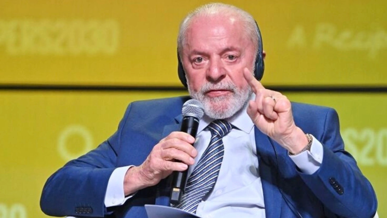 Brazil’s president scored a key victory Wednesday after the White House eased tough penalties on Brazilian exports, avoiding a potential trade clash between the two countries. Important products like Embraer’s passenger jets and orange juice were spared from a big tax hike, staying at the current 10% duty instead of jumping to 50%. The change, […]