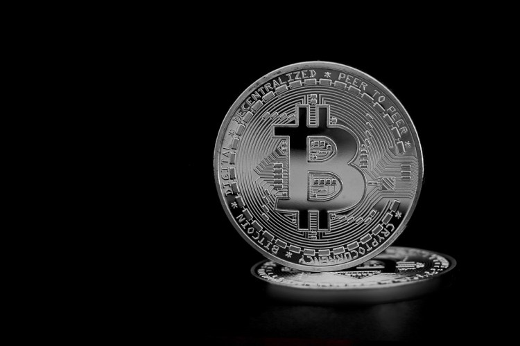 Bitcoin is showing signs of life after a sharp drop from the $115,000 level, with bullish momentum quietly rebuilding beneath the surface. As volatility settles, a potential recovery is beginning to take shape, fueled by key technical signals on lower timeframes. With the market stabilizing, the nex...