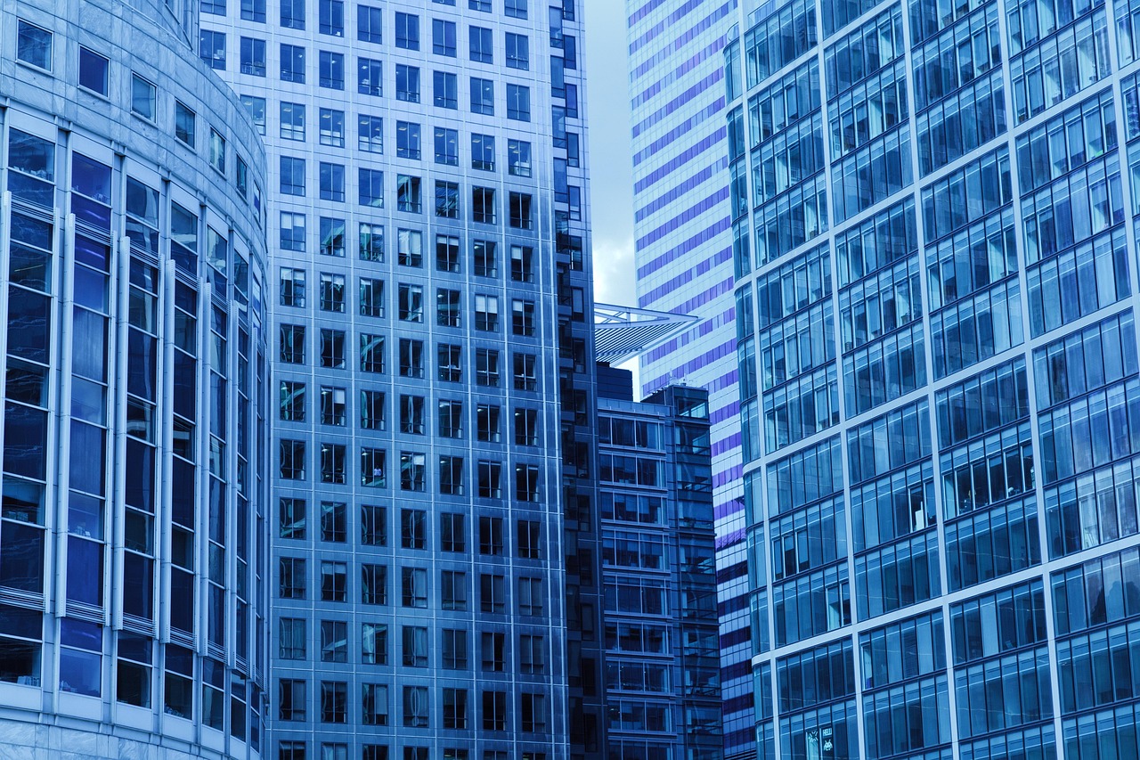In this post: Mavryk Network has integrated with Fireblocks to power the tokenization of over $10 billion in real-world assets on MultiBank. The company said the deal is one of the largest real estate tokenization efforts to date. The blockchain ecosystem also revealed that the integration is driven by the tokenization of MAG Lifestyle Developments’s […]