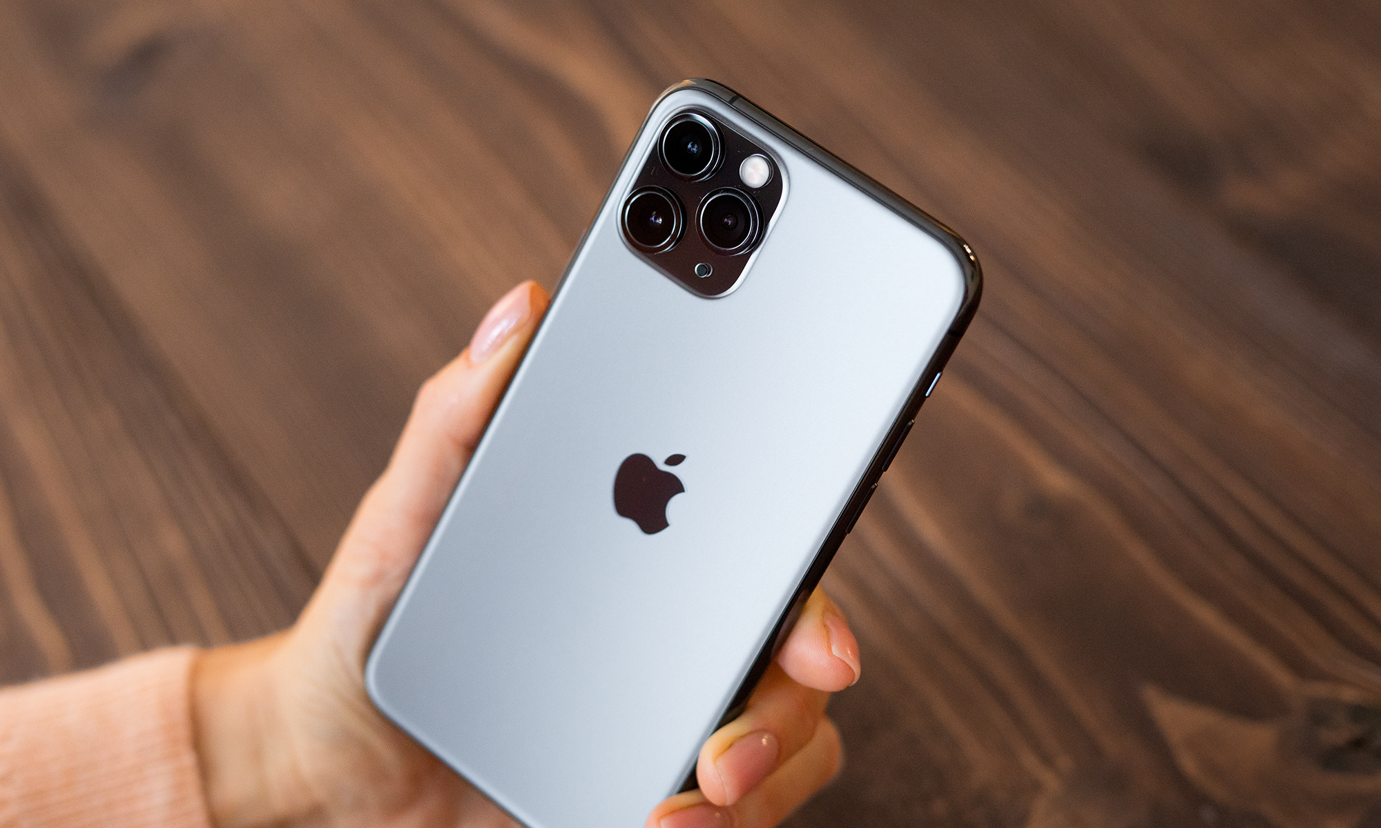 Key PointsApple's revenue in its latest quarter was its highest-ever in one of its June quarters.The $3.5 billion Apple spent on capital expenditures was the most since its fiscal quarter that ended in January 2023.Apple's stock is now trading closer to its five-year average after falling this year....