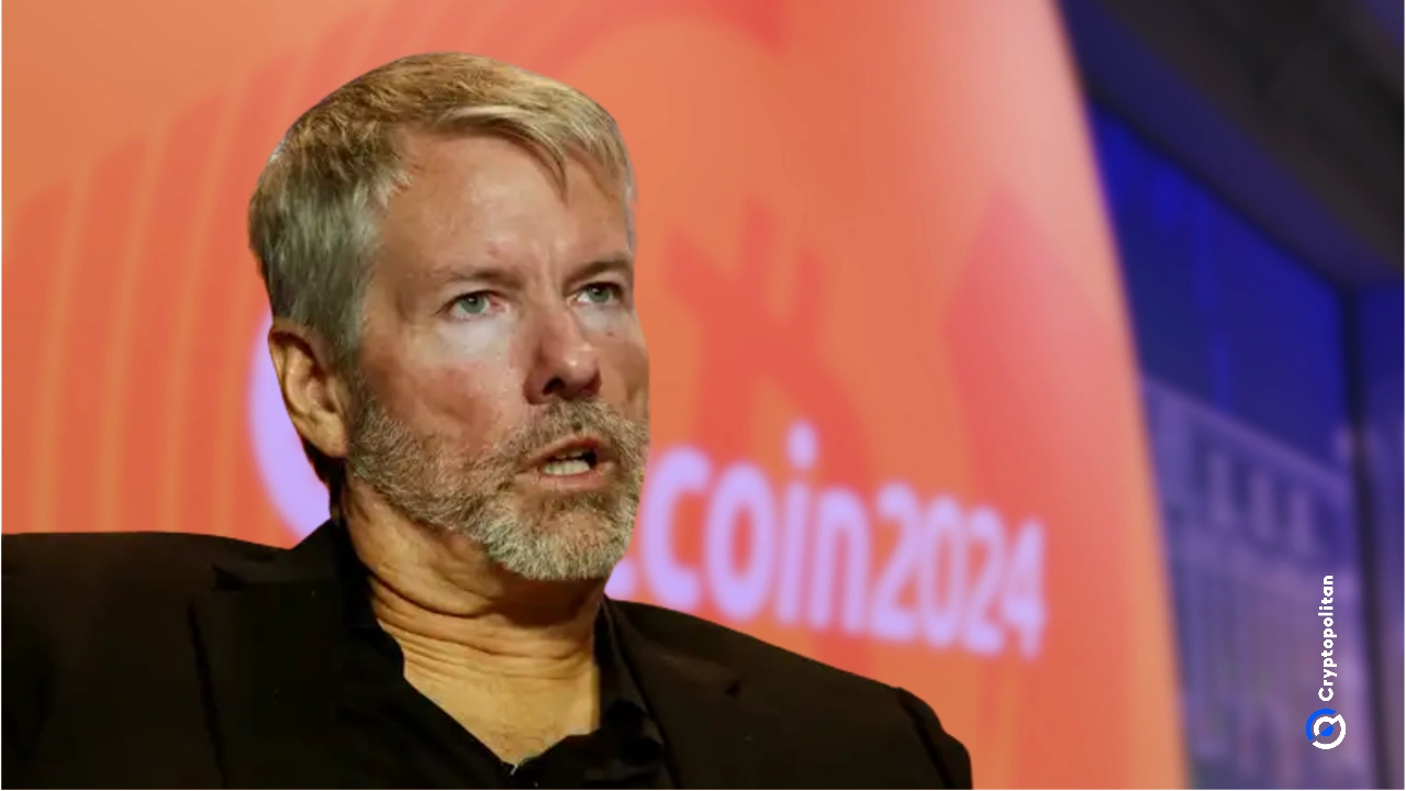 Strategy’s stock dropped 4% over the past month, even as Bitcoin rose 3%, raising fresh questions about Michael Saylor’s multi-billion-dollar crypto play. Since 2020, the company has been buying bitcoin using a mix of borrowed money and new shares. That pivot pushed the software firm into the spotlight as a bitcoin-heavy operation. The stock had […]