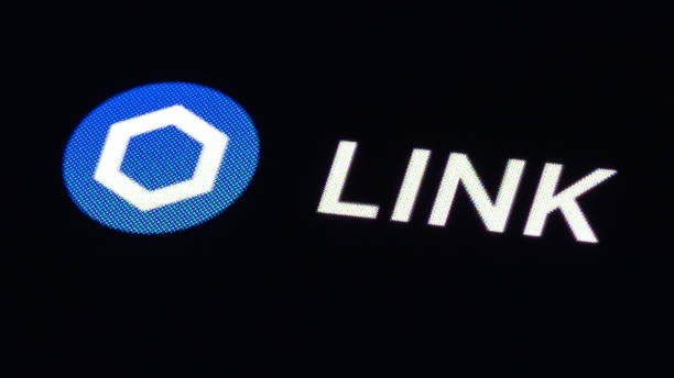 In his latest Chainlink daily technical outlook, CryptoWzrd noted that the token closed bearish, retesting the $16.00 daily support level. He mentioned plans to monitor its intraday chart closely for potential quick scalp opportunities, particularly if LINK holds above $16.80, which he views as a po...