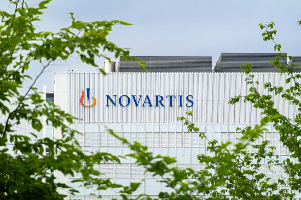 • Novartis stock declined due to trading ex-dividend for $4.773 per share.
• Q4 2025 earnings beat expectations, but revenue missed analyst targets.
• 2026 operating profit forecast projects a low single-digit percentage decline.