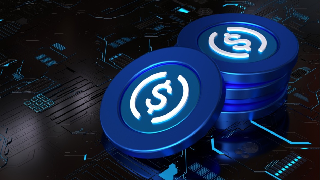  结束连续上涨行情，Circle暴跌超15%，股价承压较大。