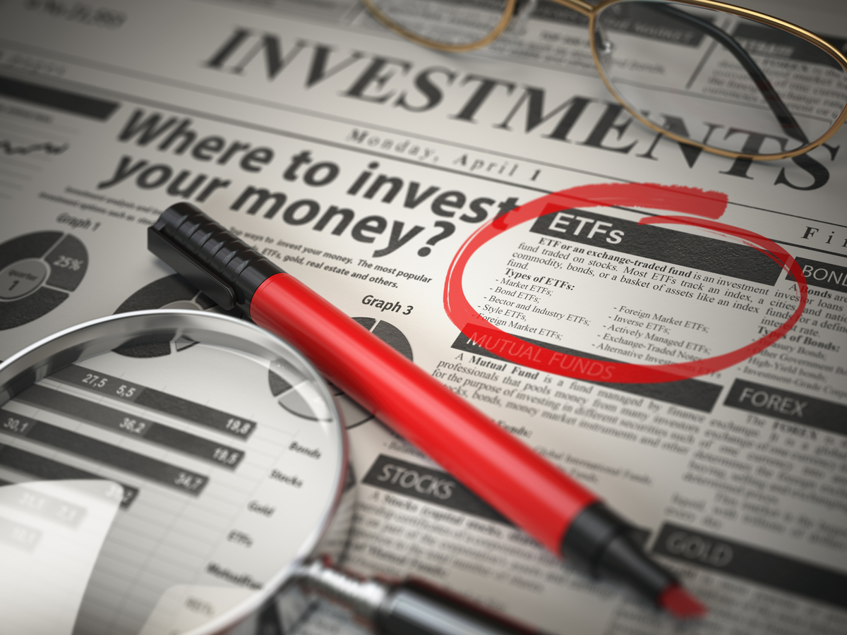 Key PointsInvestors in the Vanguard Russell 2000 ETF don't gain exposure to the companies benefiting from the powerful AI boom. Falling interest rates could support higher returns for the Vanguard Russell 2000 ETF going forward, but it’s not a sure thing. It’s a smart move to consider how small-cap ...