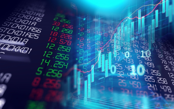 11月5日，三大指数低开高走，截至收盘，沪指涨0.23%，深成指涨0.37%，创业板指涨1.03%，科创50指数涨0.23%。两市超3100只个股上涨，沪深两市今日成交额约1.87万亿元。