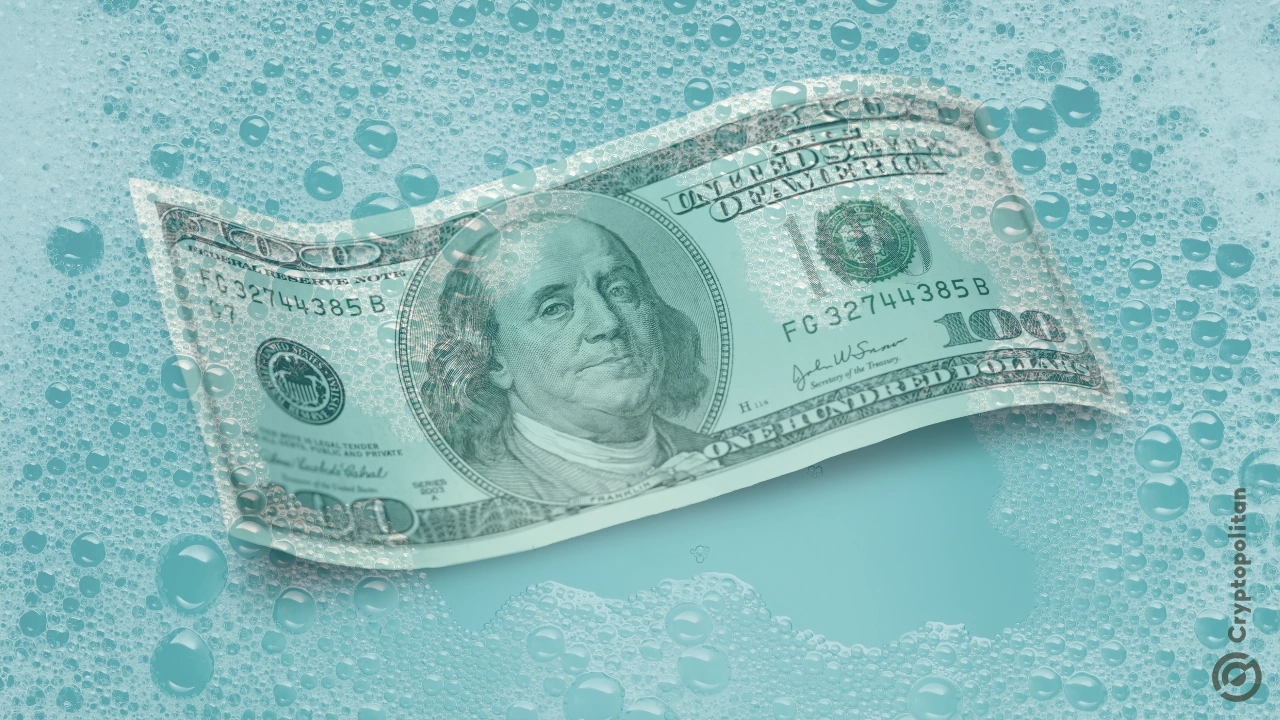 Kunal Mehta, um californiano de 45 anosdent por pseudônimos como “Shrek”, “Papa” e “O Contador”, declarou-se culpado de participar de uma quadrilha que roubou e lavou centenas de milhões de dólares em criptomoedas nos Estados Unidos. A declaração de culpa de Mehta foi apresentada perante a juíza Colleen Kollar-Kotelly, do Tribunal Distrital dos EUA, em Washington, juntamente com agentes especiais do FBI […]