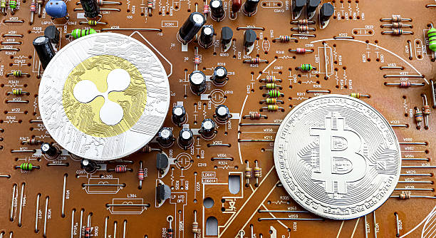 A crypto analyst has issued a decisive projection that challenges the long timelines often associated with major price milestones for Bitcoin. His outlook was presented in response to the ultra-bullish forecasts from Michael Saylor and Jack Mallers, who have spoken openly about the possibility of Bi...