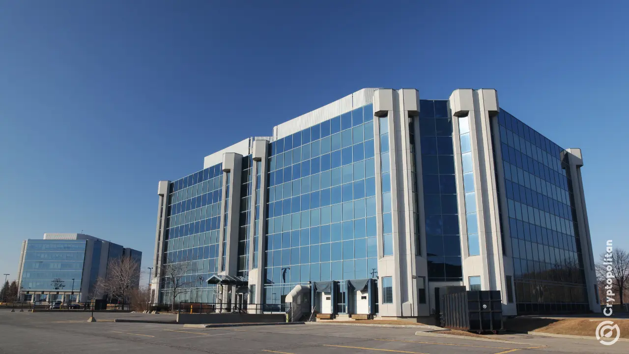 La brecha entre las grandes y las pequeñas empresas en la economía estadounidense se ha vuelto innegable. Mientras las más grandes, como Amazon y Nvidia, generan miles de millones y alcanzan nuevos máximos bursátiles, las pequeñas empresas están recortando personal, reduciendo horas y esperando superar la temporada sin una factura que no puedan afrontar. Privada […]