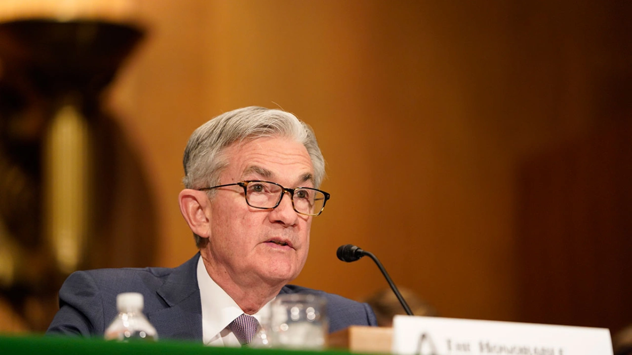 美聯儲主席傑羅姆·鮑威爾的任期將於五月結束，但他仍保留着美聯儲理事的職位，任期還有兩年。鮑威爾一如既往地保持着高尚的品格，拒絕透露他是否計劃留任，而是選擇用另一種方式來回答這個問題……