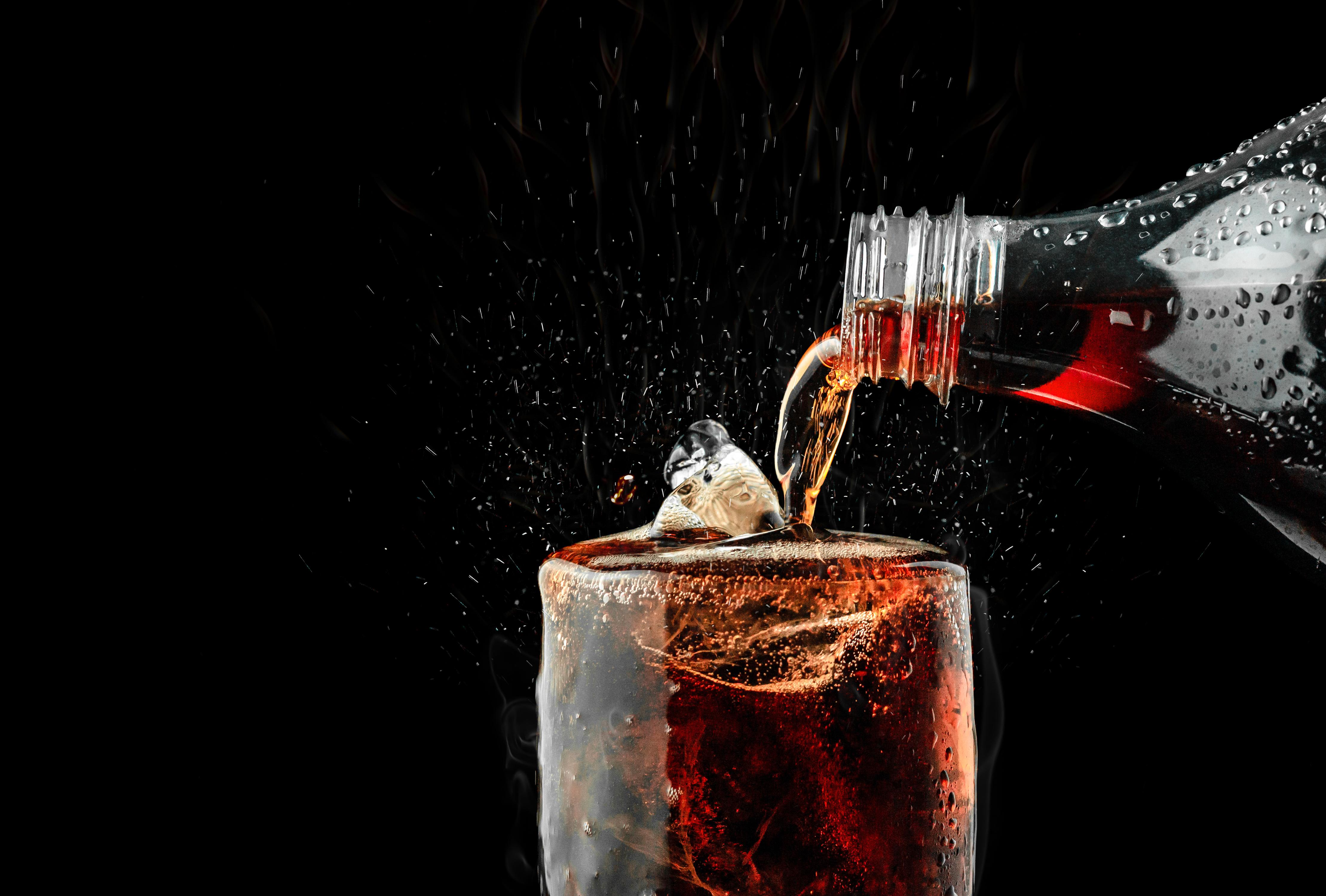 Key PointsCoca-Cola missed on revenues but beat on earnings per share in the fourth quarter. Management projects a mid-to-high single-digit EPS growth in 2026. The sell-off appears to be profit-taking after a good run to start the year, so investors should continue to hold this dividend king. 10 sto...