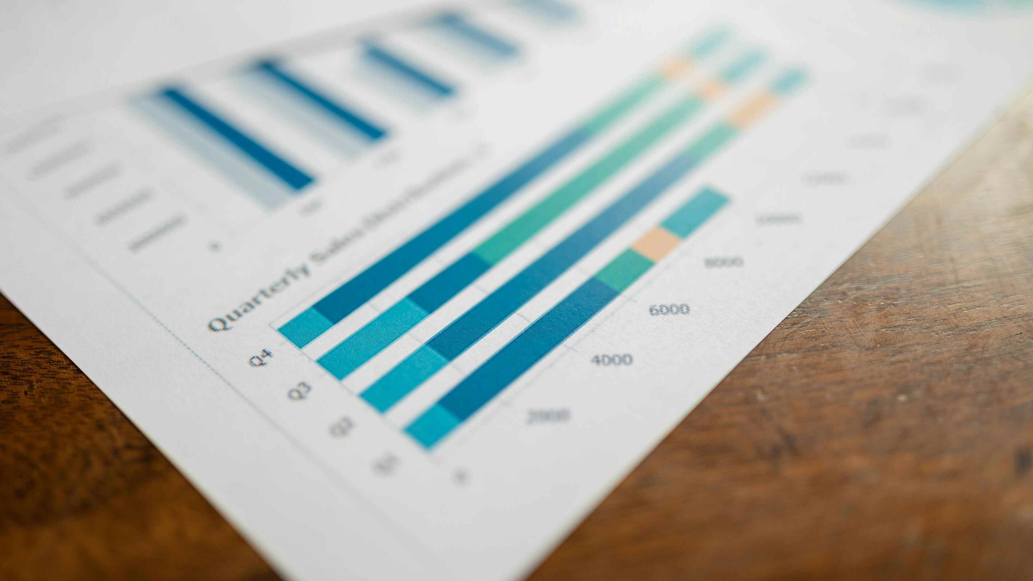 金吾财讯 | 众安智慧生活(02271)公告公布，于2026年2月9日（交易时段后），拟配售最多5174.14万股股份，占扩大后股本9.09%，每股配售价1.52港元，较上交易日收市价1.81港元折让16.02%。假设配售股份获悉数配售，预期配售事项所得款项总额约为7865万港元。经扣除众安智慧就配售事项合理产生的所有费用、成本及开支后，估计所得款项净额预计约为7769万港元。众安智慧拟将配售事项所得款项净额用作众安智慧集团的一般营运资金。紧随配售事项完成后，众安集团(00672)于众安智慧生活的持股由71.28%摊薄至64.8%。